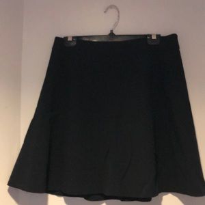 ✨everything 2/$15✨ Black circle skirt